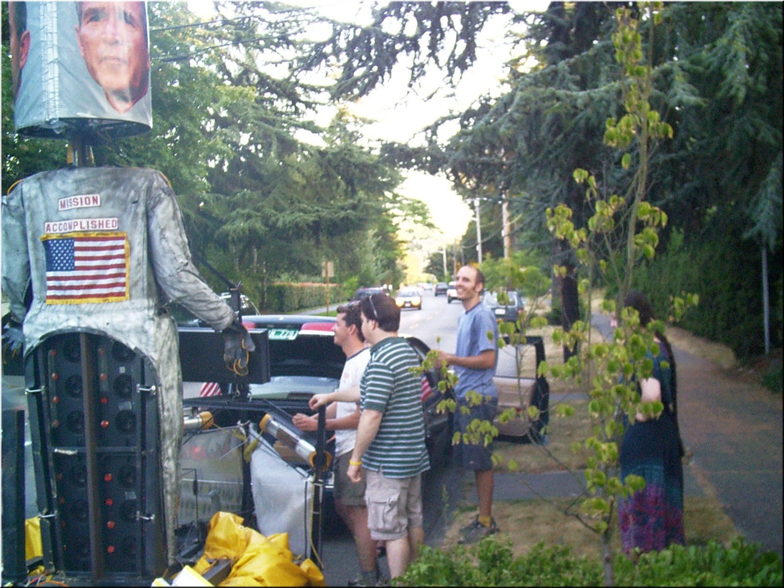 aug1o4 Emily Trains Seattle Crew4.jpg
