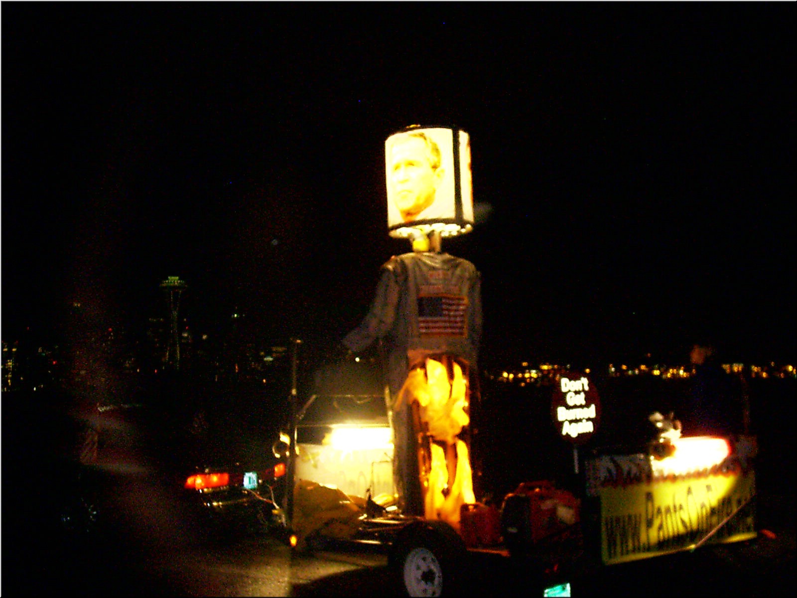 aug6o4 George guards the Needle3.jpg